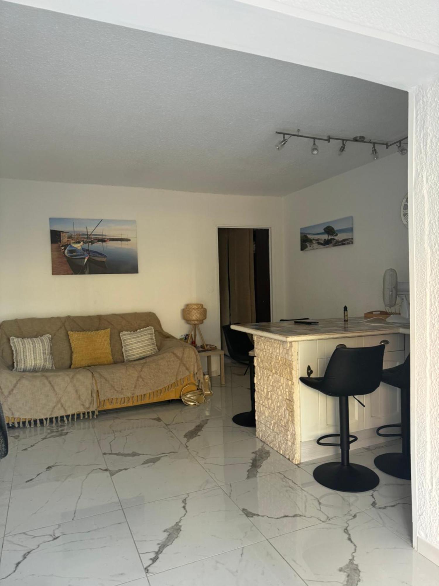 Grand Studio Cabine Proche Plage Et Port Gruissan Exterior foto